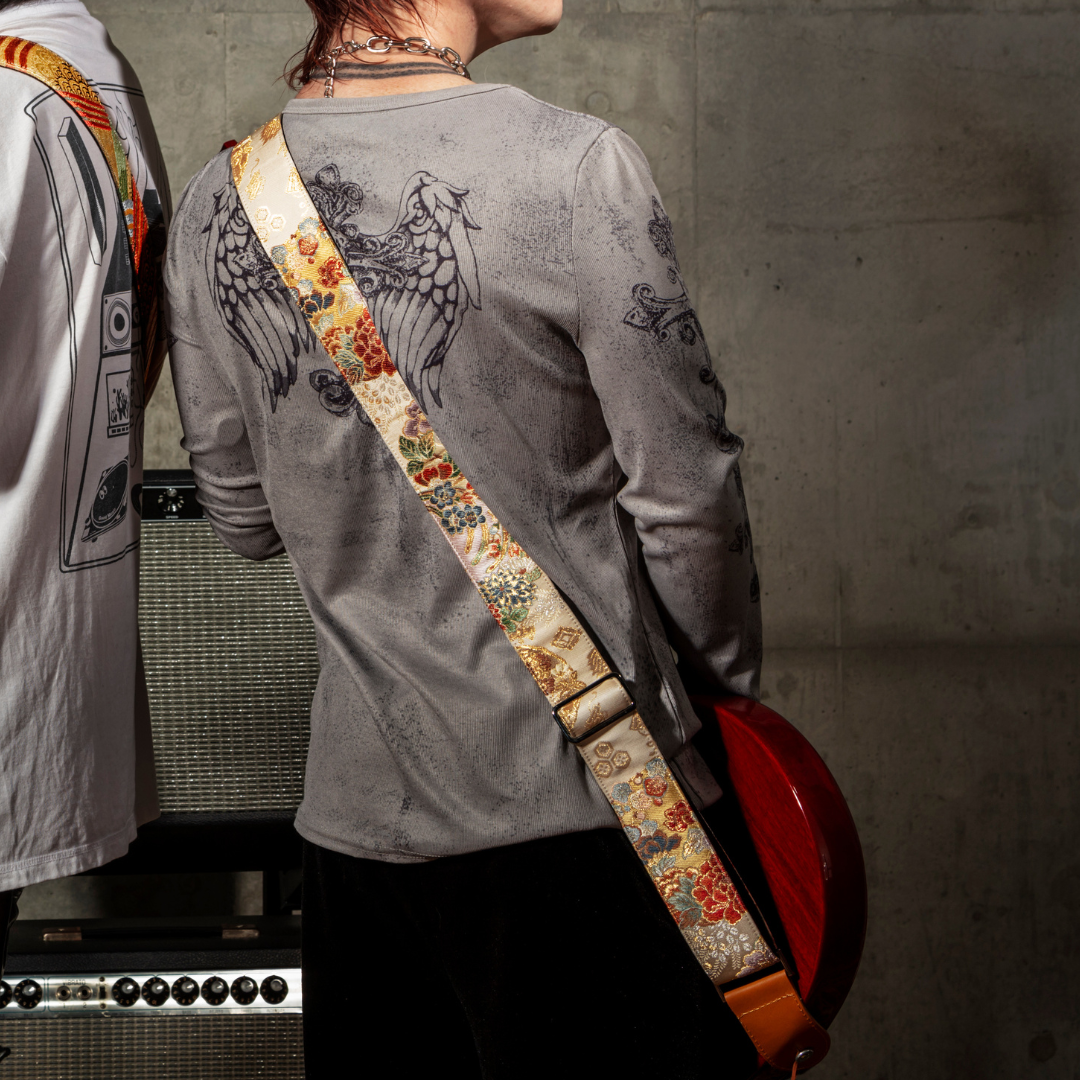 A_Guitar_MOMO_01